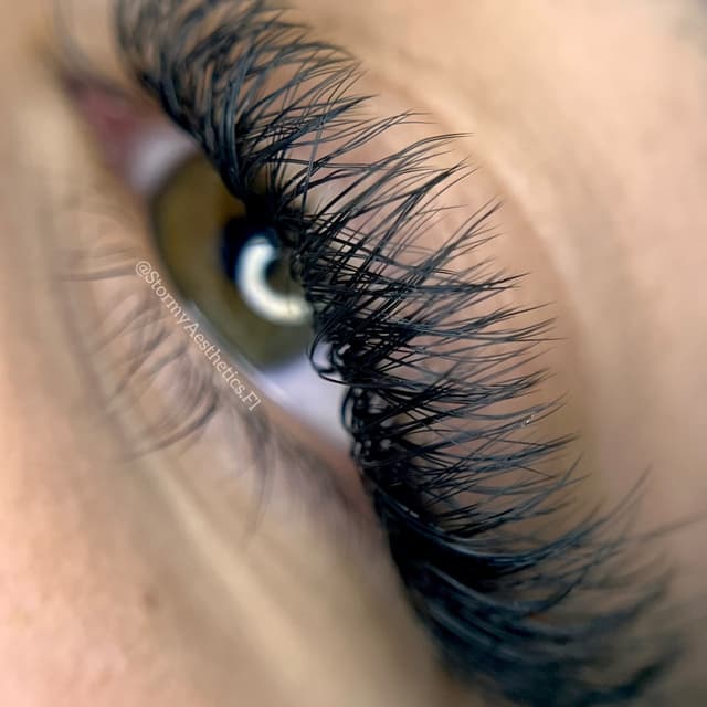 Lash Pack 20: YY Lashes at Stormy Aesthetics in Clearwater, FL